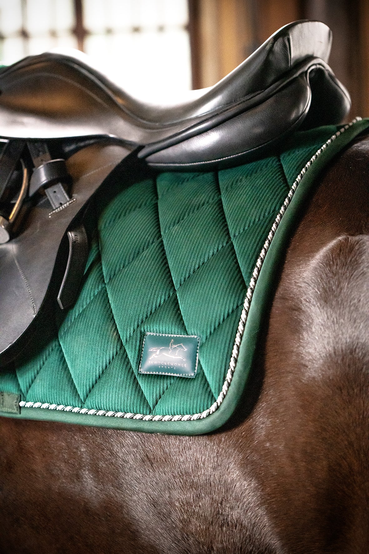 Schockemöhle Sports Tapis de Selle Dressage New Magic Pad D Style -  Boutique Equus Vitalis
